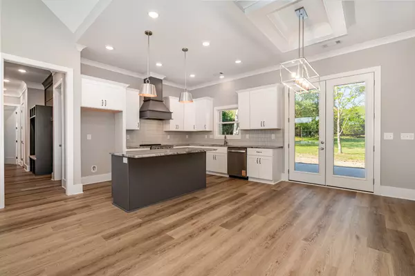 Castalian Springs, TN 37031,412 Harsh Ln
