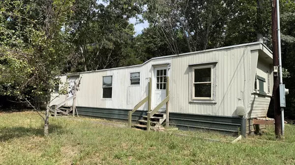 175 Four Star Loop Rd, Smithville, TN 37166