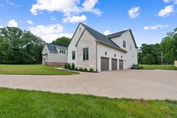 Lebanon, TN 37087,2410 Horn Springs