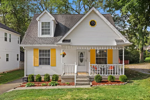 1332 Cardinal Ave, Nashville, TN 37216