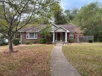 680 Arms Dr, Clarksville, TN 37042