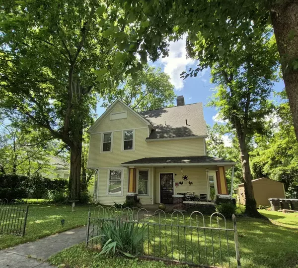 104 2nd Ave, Columbia, TN 38401