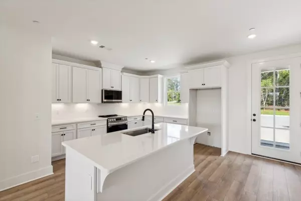 Hendersonville, TN 37075,216 Nearwater Place
