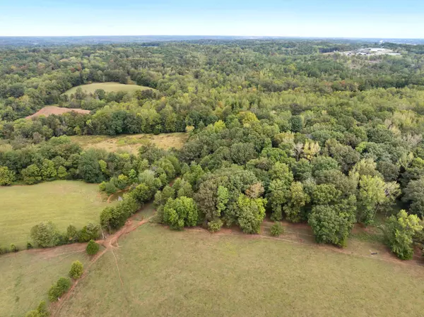 820 New Rd, Clarksville, TN 37040