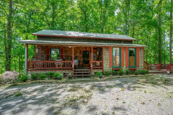 Gainesboro, TN 38562,345 Hilltop Ln