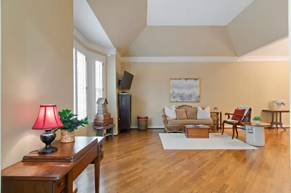 Nashville, TN 37215,515 Armistead Pl