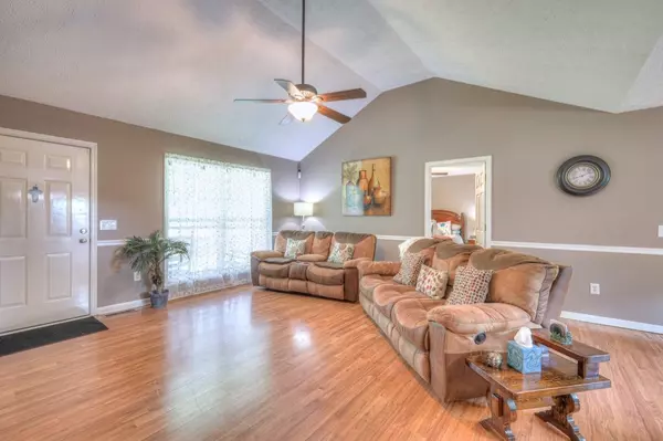 Shelbyville, TN 37160,218 Wall Street