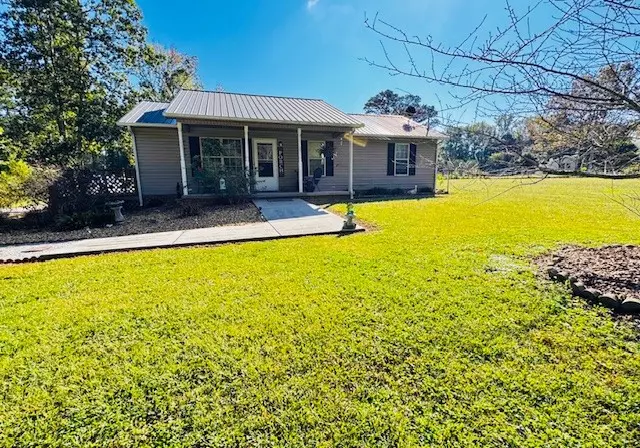 392 Sherrill Rd, Decherd, TN 37324