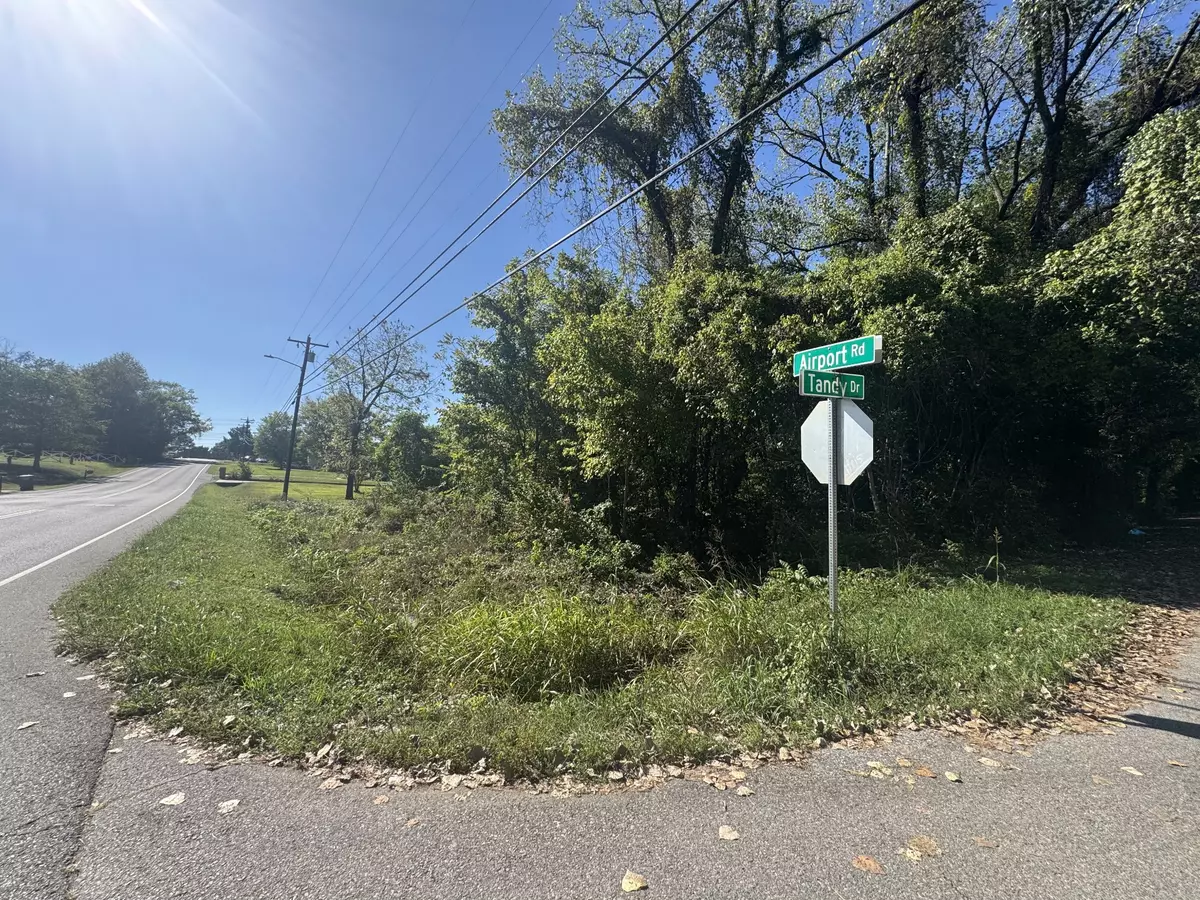 Clarksville, TN 37042,0 Airport Rd