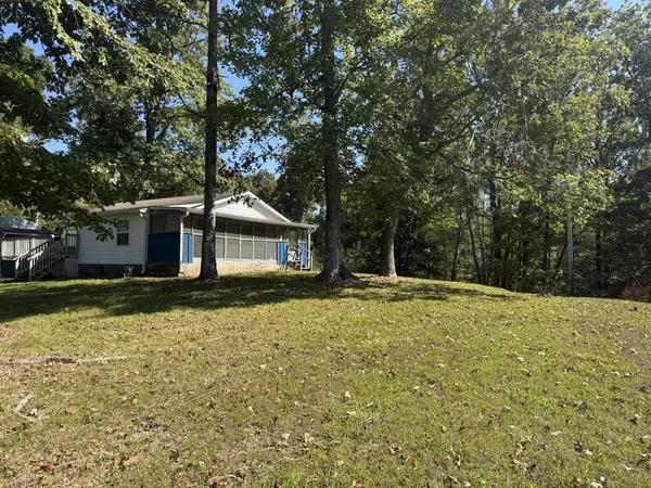 Cadiz, KY 42211,83 Calhoun Avenue