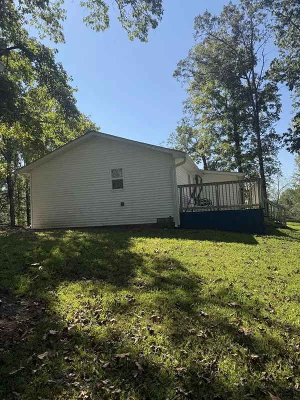 Cadiz, KY 42211,83 Calhoun Avenue