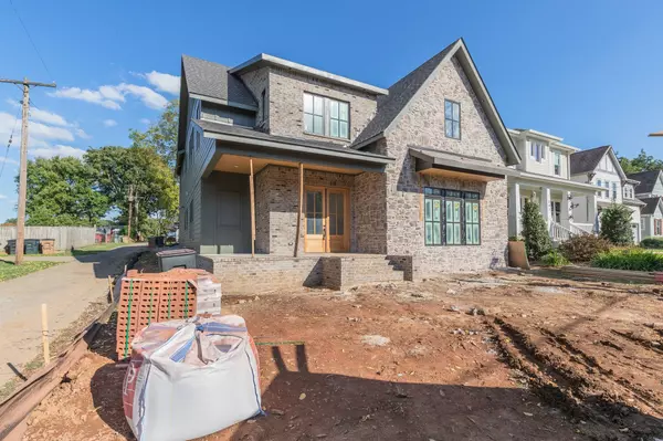 304 54th Ave #N, Nashville, TN 37209