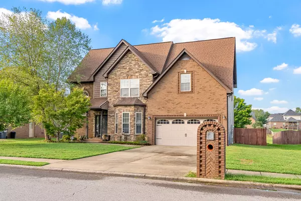 1509 Green Grove Way, Clarksville, TN 37043