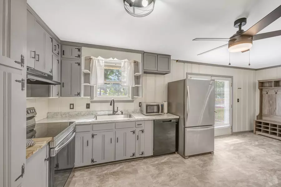 2681 W County Farm Rd, Springfield, TN 37172