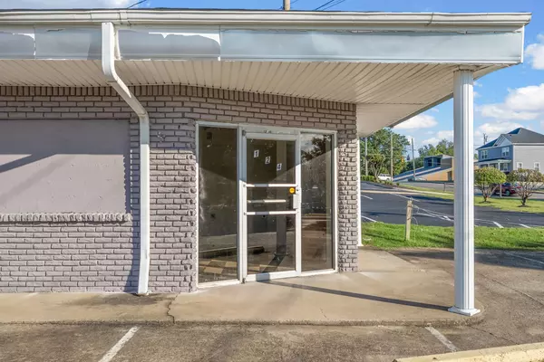 Clarksville, TN 37040,124 10th St