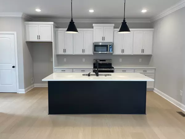 Clarksville, TN 37042,587 Pongracz Way