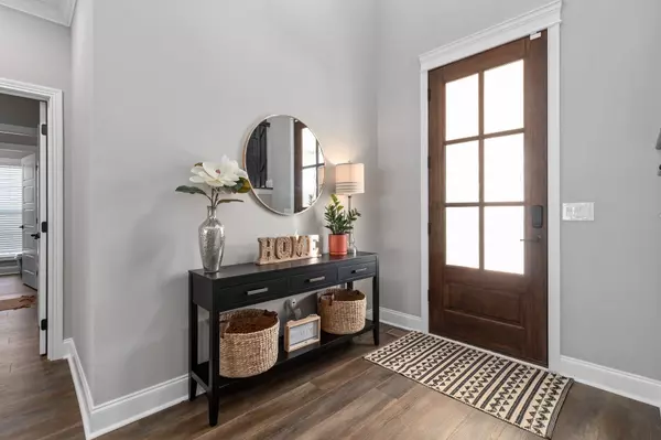 Clarksville, TN 37043,553 Bowden Dr