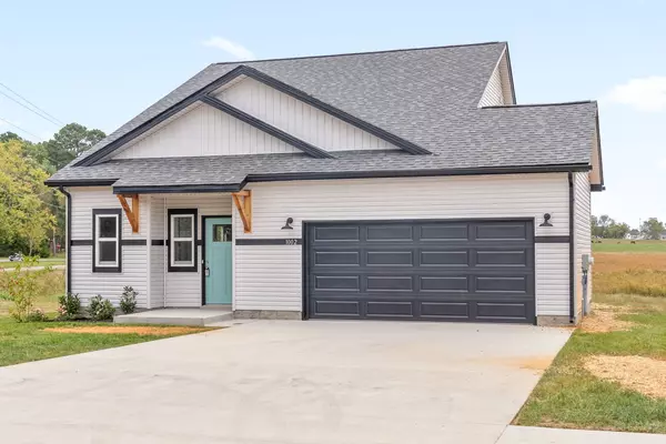 Clarksville, TN 37042,122 Cherry Fields