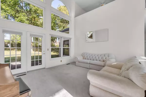 Brentwood, TN 37027,900 S Lane Ct