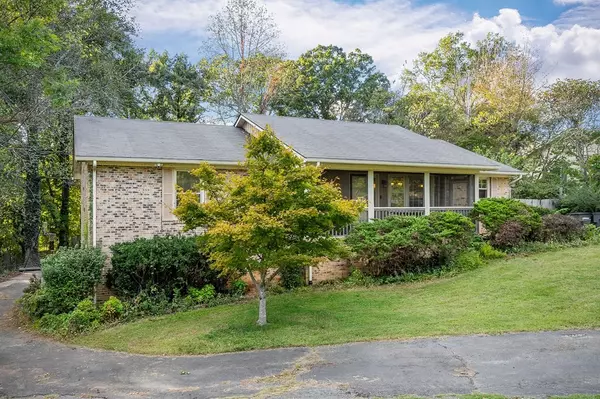 Cookeville, TN 38501,715 West Oak Dr