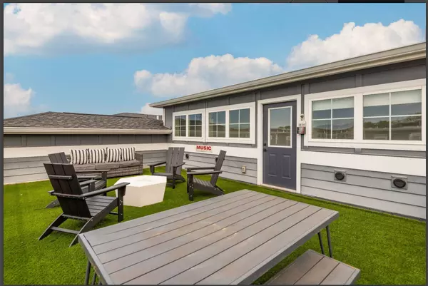 Nashville, TN 37207,105 Duke St #9