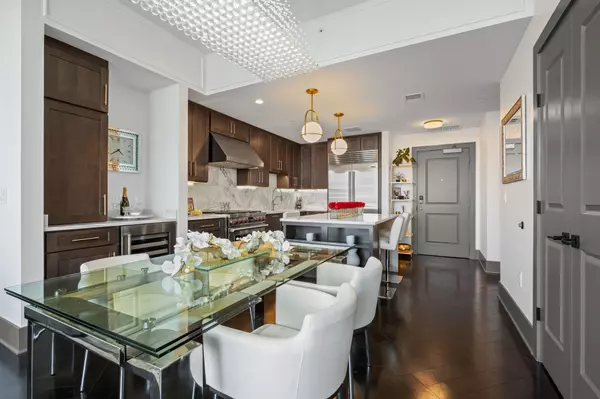 Nashville, TN 37203,1616 West End Ave #2906