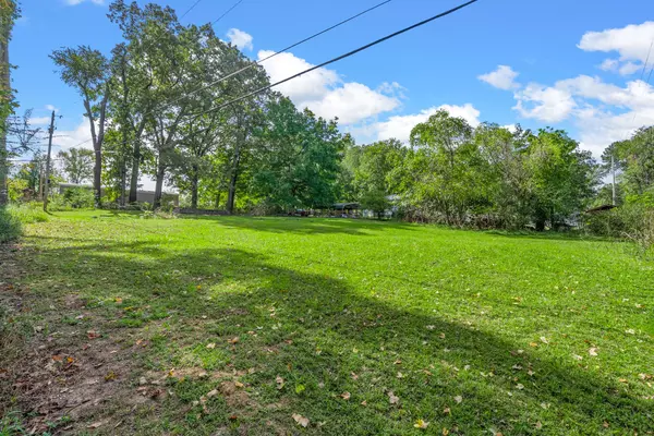 Clarksville, TN 37042,901 Hilltop Court