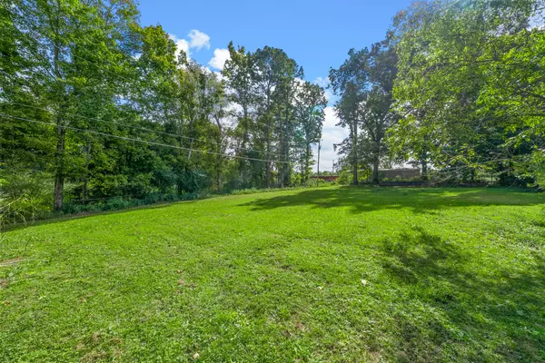 Clarksville, TN 37042,901 Hilltop Court