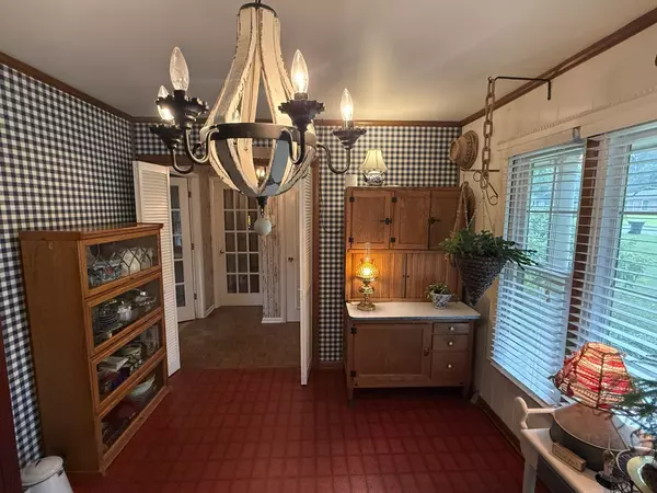 Tullahoma, TN 37388,102 Essex Ct