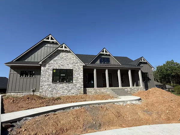 879 Shady Bluff Trl, Clarksville, TN 37043