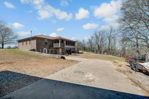 Ardmore, TN 38449,239 Henry Bayless Rd