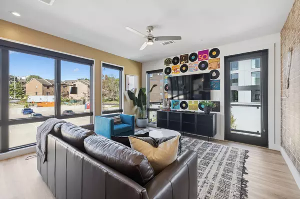 Nashville, TN 37203,303 31st Ave #N #417