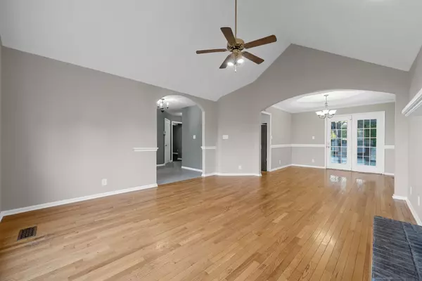 Clarksville, TN 37043,169 Shady Maple Dr