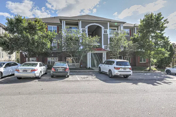 8511 Burnham Ln #J14, Antioch, TN 37013