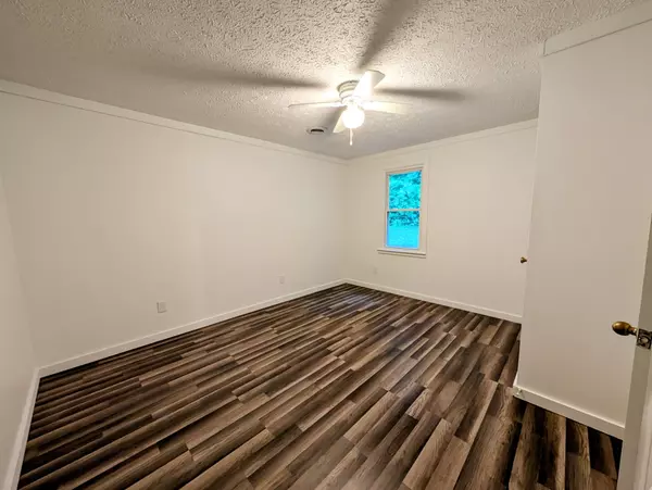 Centerville, TN 37033,637 N Robinson Rd