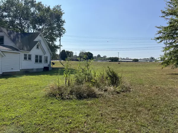 Clarksville, TN 37042,1061 Dover Rd