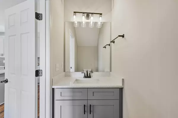 Nashville, TN 37210,86 Maury St