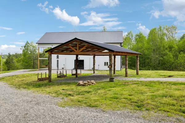 Erin, TN 37061,13128 Highway 49