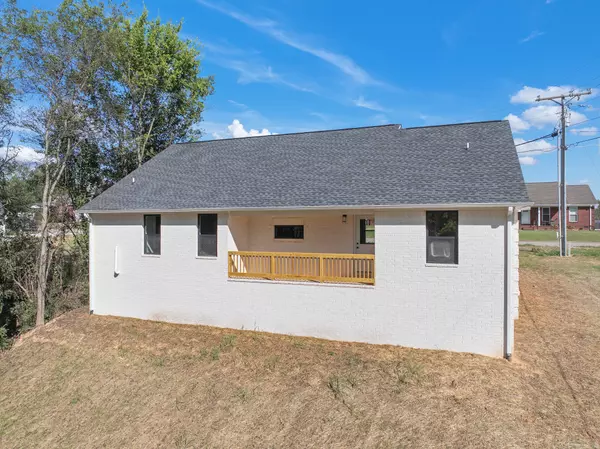 Lexington, TN 38351,90 Derek Dr