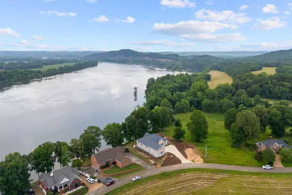 980 Skyline Drive, Clifton, TN 38425