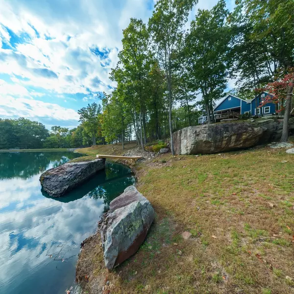 Altamont, TN 37301,303 N Lake Dr