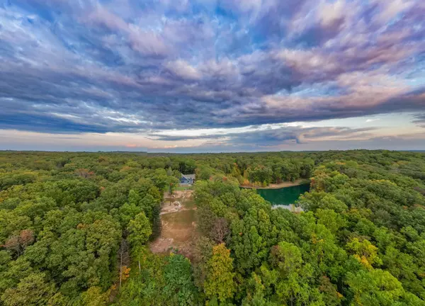 Altamont, TN 37301,303 N Lake Dr