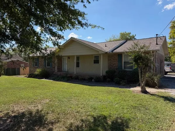 Hendersonville, TN 37075,287 Old Shackle Island Rd