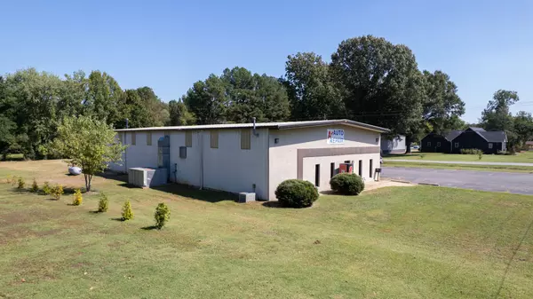 Martin, TN 38237,200 Tom Smith Rd