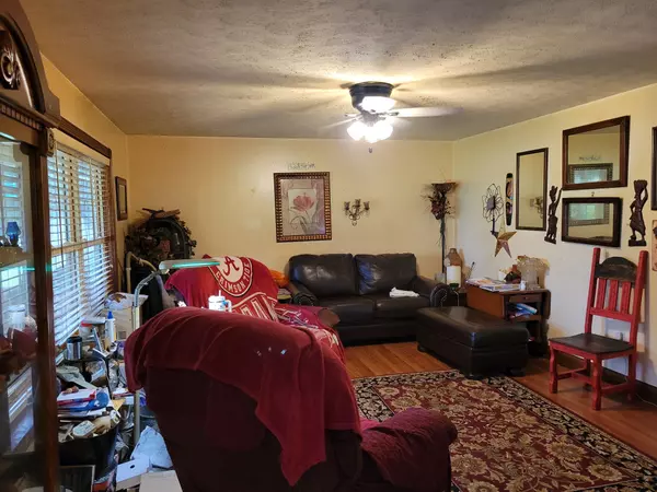 Bryant, AL 35958,356 County Road 262