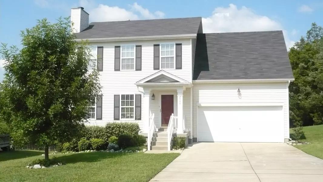 2000 Stanford Village Dr, Antioch, TN 37013