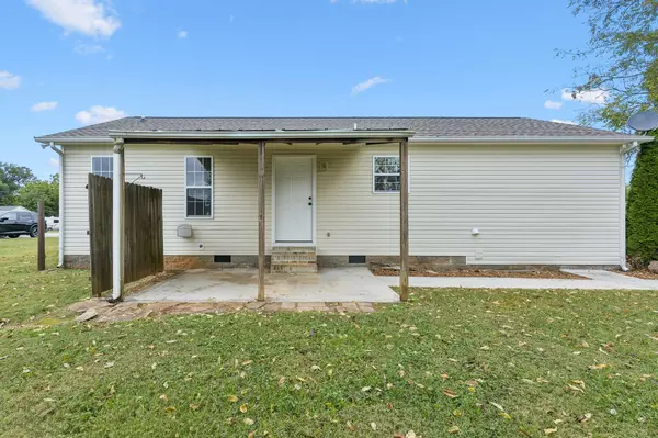 Winchester, TN 37398,286 Strawberry Dr