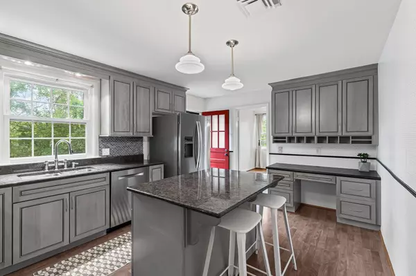 Nashville, TN 37205,934 Neuhoff Ln