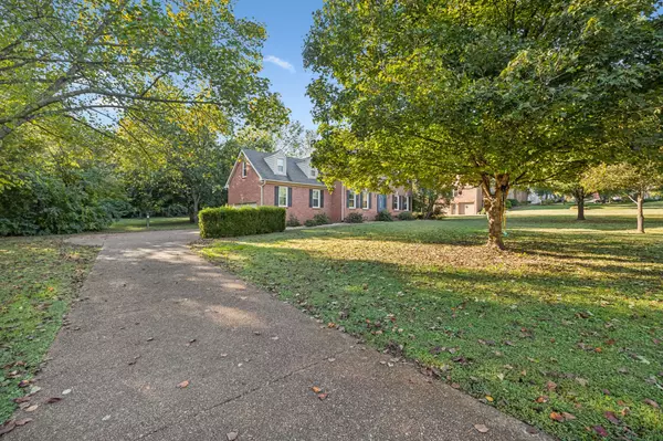 Brentwood, TN 37027,511 Wilson Run