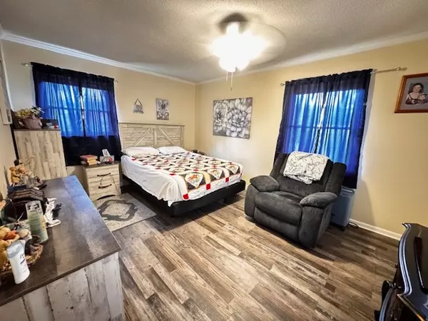 Winchester, TN 37398,4025 David Crockett Pkwy #W